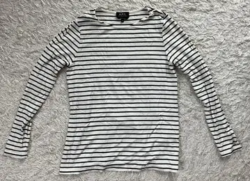 A.P.C. 보더 긴팔 티셔츠