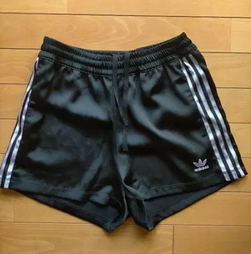 새상품급 아디다스 오리지널스 새틴 숏팬츠 M 블랙 3선