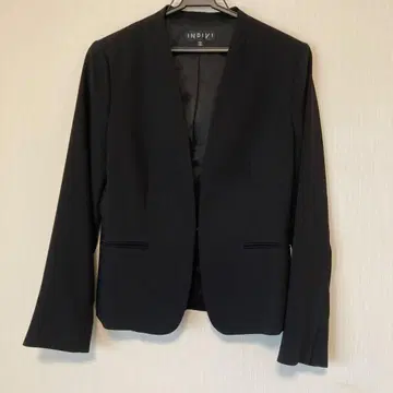 INDIVI 노카라 블랙 자켓