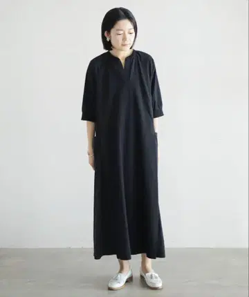 코튼 도비 스트라이프 헨리넥 원피스