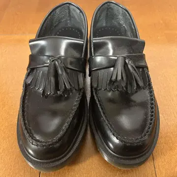 Dr.Marten ADRIAN 태슬 로퍼 (UK4)
