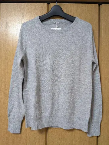 UNIQLO 캐시미어 라운드넥 스웨터 M 02 라이트 그레이