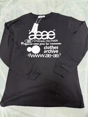 aeae 로고 프린트 긴팔 T셔츠 블랙