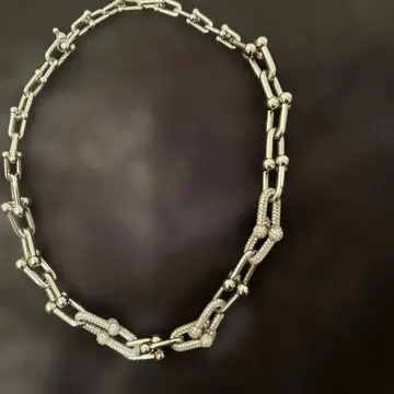 하드웨어 목걸이 CZ 다이아 3개 41cm 10월 18일까지 판매