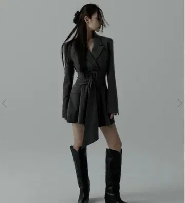 멜트 더 레이디 자켓 원피스 그레이