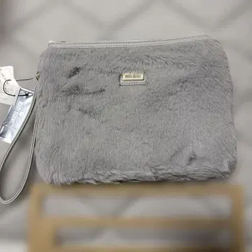 마리콴트 클러치백 그레이