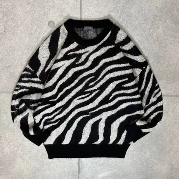 제브라 패턴 니트 애니멀 제브라 애니멀 긴 털 재기