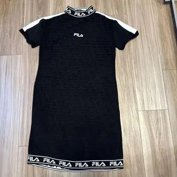 새상품급 FILA 골프웨어 니트 원피스 입체 로고 L