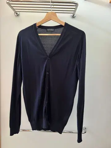 JOHN SMEDLEY 네이비 V넥 가디건 M