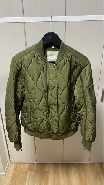 GU 퀼팅 MA-1 자켓 충전솜 블루종 올리브