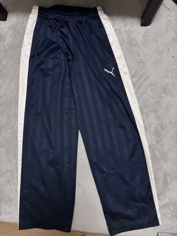 푸마 스트라이프 저지 네이비 PUMA