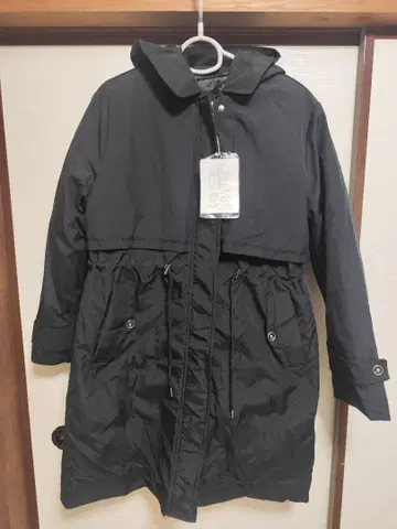 미사용 새상품 블랙 마운틴 후드티 후드 부착