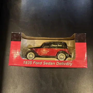 Snap-on 1935 포드 세단 딜리버리
