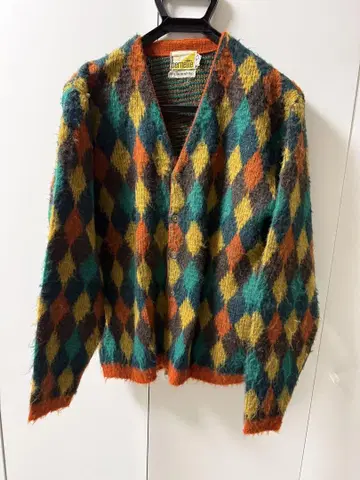 다색 다이아몬드 패턴 가디건