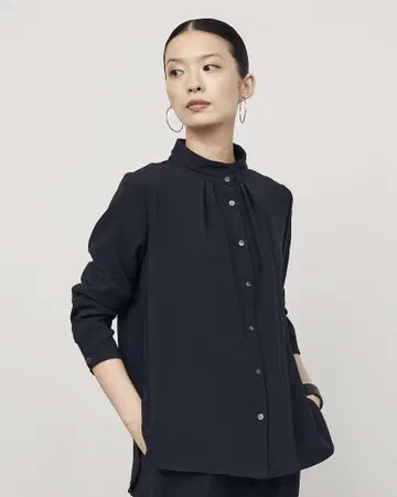 새상품급 최근 모델 현행 소쥬 스탠드 카라 턱 블라우스 밴드 카라