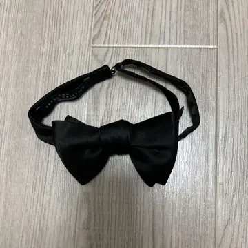 트리트 드레싱 나비 넥타이