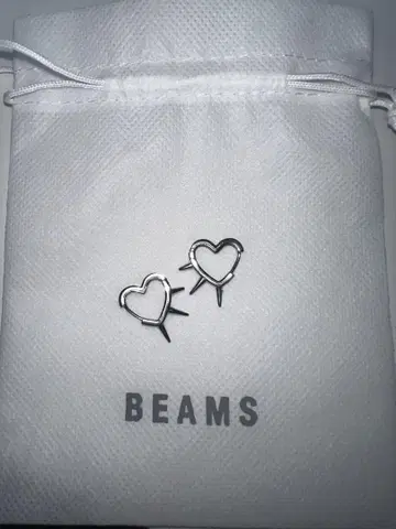 BEAMS 하트형 스파이크 귀걸이