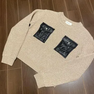 [ 새상품급 ] CARVEN 베이지 크롭 니트 스웨터 M
