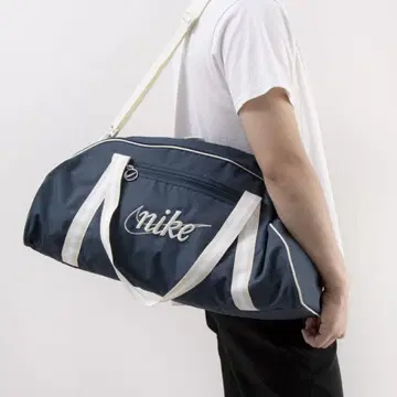 새상품급 NIKE 나이키 헬스장 클럽 보스턴 백 네이비 레트로
