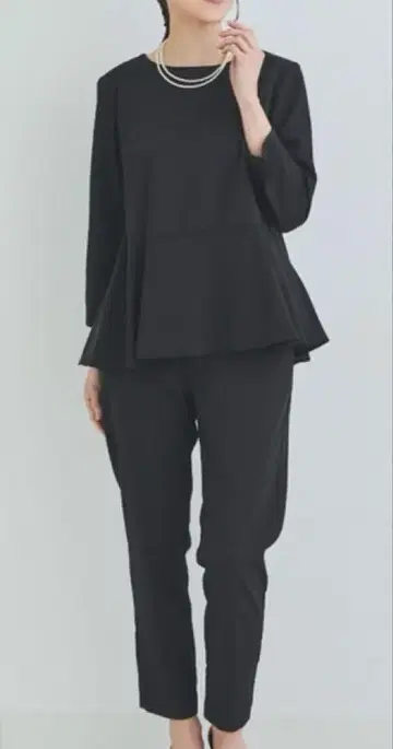DRESS LAB 허리 절개 페플럼 상의 & 팬츠 셋업