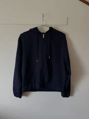 새상품급 ZARA 자라 사이드 스트라이프 후드티