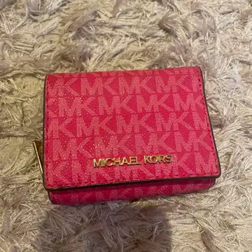 MICHAEL KORS 핑크 3단 폴더형 지갑