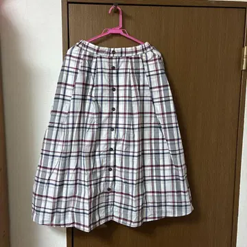 체크 무늬 롱 스커트