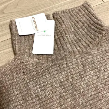 애로우즈 베이지 알파카 울 니트