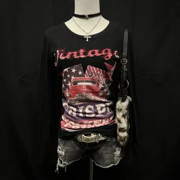 헤이세이 갸루 y2k 그런지 롱 T 긴팔 영문 PUNK 큐빅