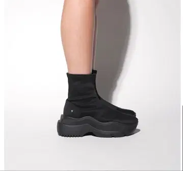 YELLO SNEAKER SHORT BOOTS M