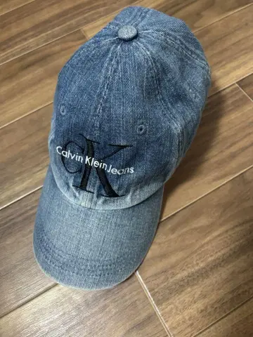 Calvin Klein 모자