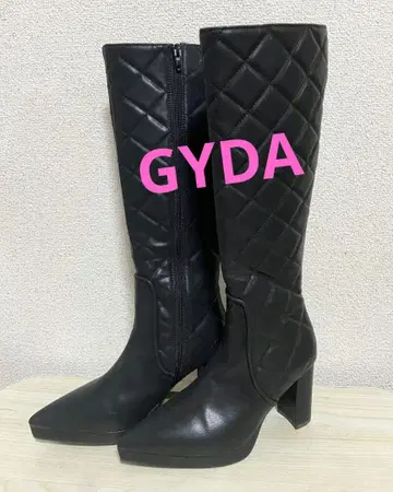 GYDA 퀼팅 블랙 롱 부츠