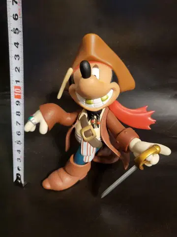 미키마우스 캐리비안의 해적 피규어