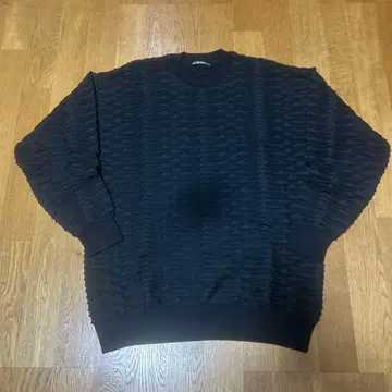 ISSEY MIYAKE MEN 블랙 니트
