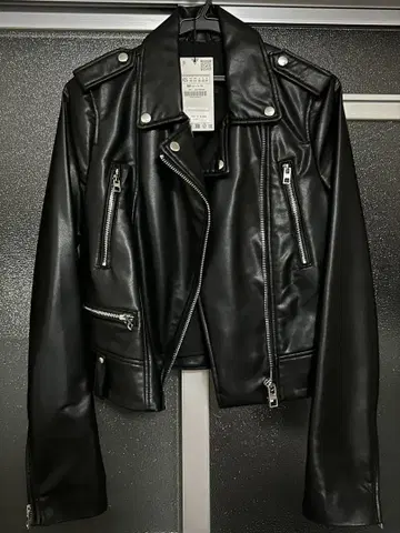 ZARA 가죽 자켓