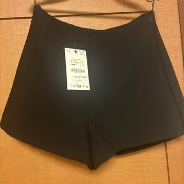 zara 하이웨스트 숏팬츠 사이드 지퍼 S