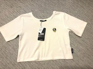 BT21 치미 포인트 자수 티셔츠