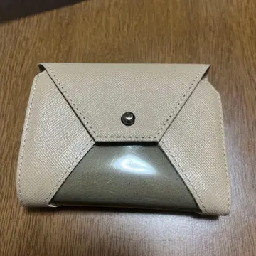 MAISON MANKITI 베이지 3단 폴더형 지갑