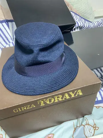 TORAYA 네이비 울 버킷햇