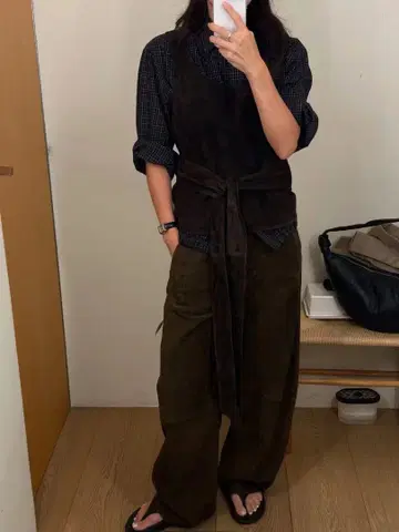 Monoha 브라운색 스웨이드풍 탱크탑
