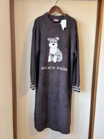 젤라또피케 GELATOPIQUE 파우더 모티브 자카드 드레스 슈나우저