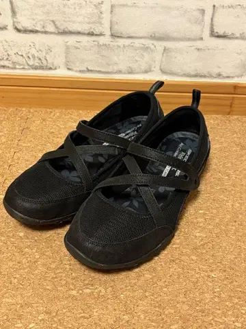 Skechers 블랙 플랫슈즈 멜리 제인