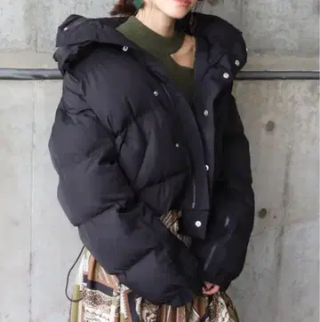 MURUA 지퍼 슬리브 에어컨 다운 블루종 블랙