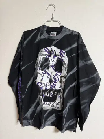 TENDERLOIN L/S ACID 텐더 로인 다리 스컬 롱티