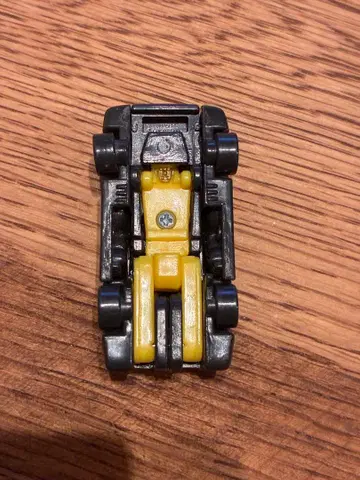 트랜스포머 마이크로 마스터 시리즈, 캐릭터, [블랙잭]