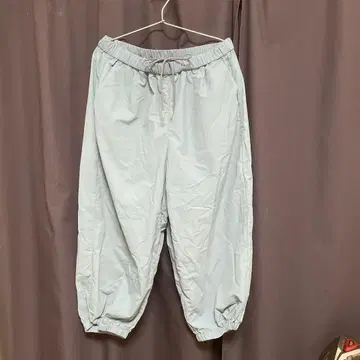 스카이블루 릴랙스 핏 팬츠