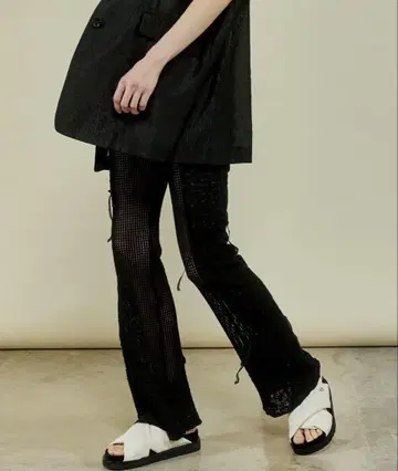 MAISON SPECIAL 메쉬 콤비 아웃 심 플레어 팬츠 38