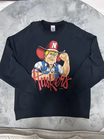 Huskers 캐릭터 프린트 맨투맨 XL