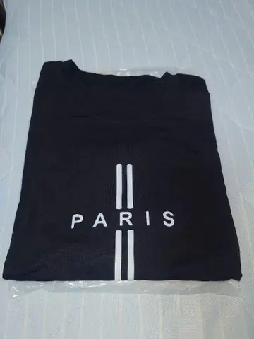 PARIS 로고 블랙 T셔츠