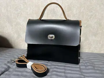 핸더 스킴 assemble hand bag flap M